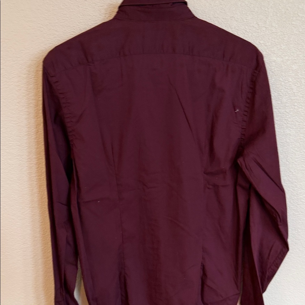 Zara Men's Deep Burgundy Button-Down Shirt - Picture 3 of 3